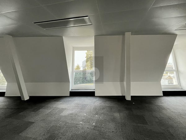 VIELFÄLTIG NUTZBAR, ZENTRAL MIT SEESICHT 3