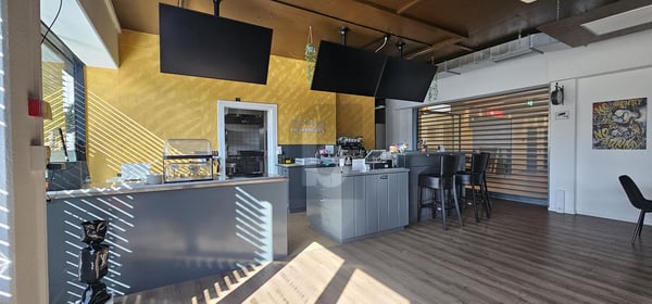 RESTAURANT BIEN SITUÉ AU CENTRE MIGROS 3