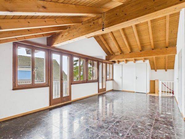 SEHR GROSSZÜGIGER GRUNDRISS MIT ZWEI BALKONEN 2