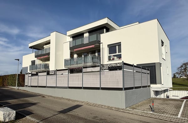 CLAIR, CALME ET CONFORTABLE AVEC VÉRANDA 1