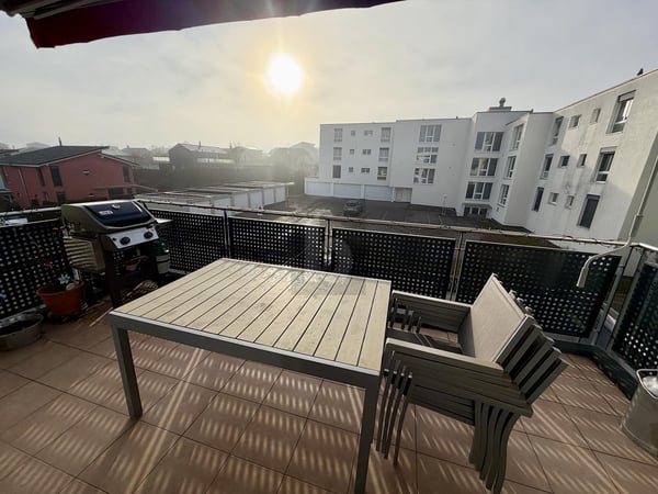 CLAIR, CALME ET CONFORTABLE AVEC VÉRANDA 5