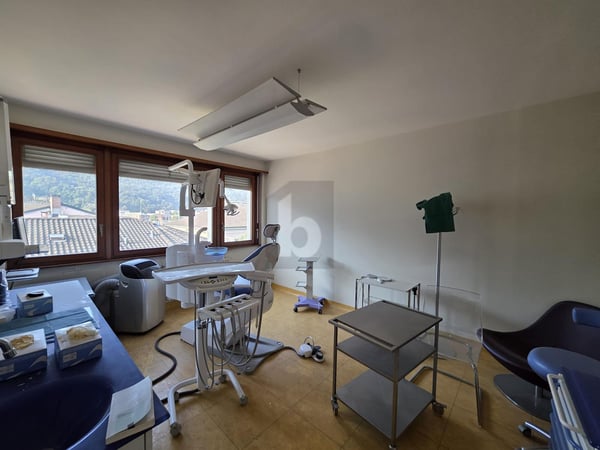 SPAZIOSO E SOLEGGIATO IN POSIZIONE CENTRALE 5