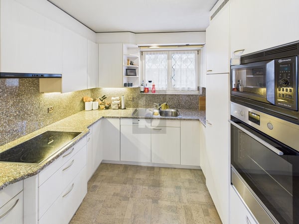 LICHTDURCHFLUTET MIT VIEL RAUM FÜR KREATIVITÄT 4