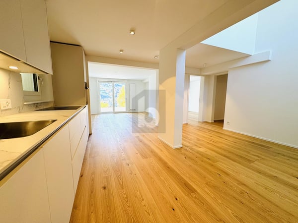 ELEGANT UND STILVOLL MIT HERRLICHER AUSSICHT 1