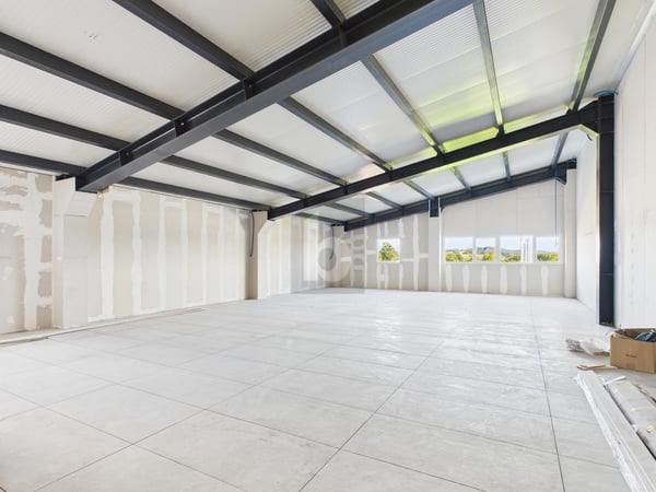 LICHTDURCHFLUTET UND EINZIGARTIG 1