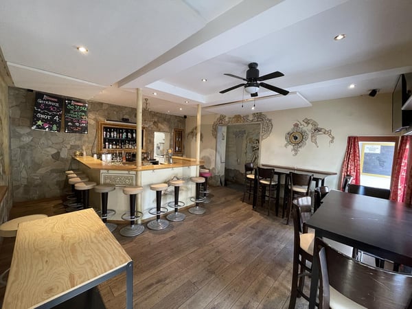 MODERNER INNENAUSBAU IM HERZEN DER STADT 4