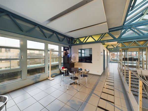 HELL UND GROSSZÜGIG, IN VERSCHIEDENEN GRÖSSEN 3