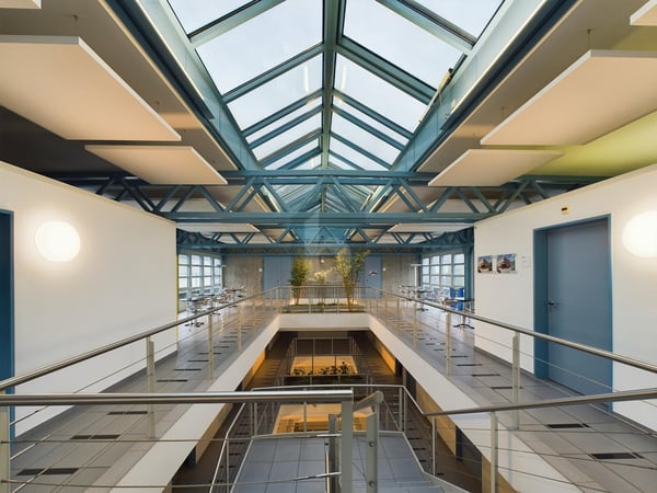 HELL UND GROSSZÜGIG, IN VERSCHIEDENEN GRÖSSEN 4