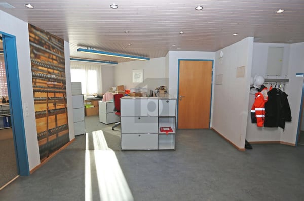 GROSSZÜGIGE GESCHÄFTSFLÄCHE AN ZENTRALER LAGE 3