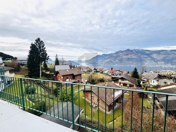 LICHTDURCHFLUTET MIT HERRLICHER AUSSICHT 5