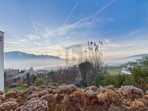 REFUGE LUXUEUX AVEC PANORAMA ET JARDIN 1