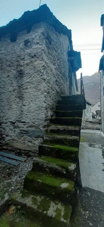 RUSTICO DA RISTRUTTURARE 3