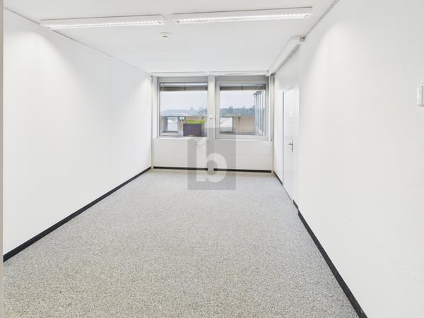 PRAKTISCH UND FLEXIBEL (BÜRO 4.26) 1