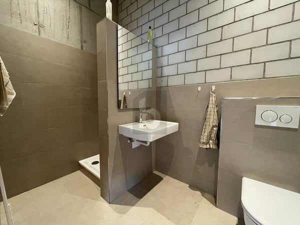 NEUBAU FÜR MASSGESCHNEIDERTE BEDÜRFNISSE 5