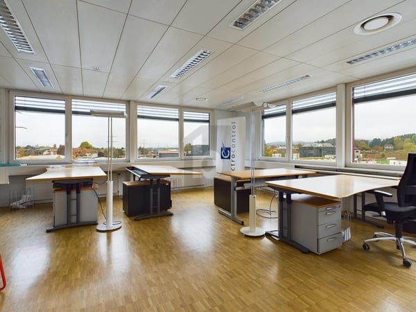 REPRÄSENTATIV / WIRKSAM AN AUTOBAHN A1 2