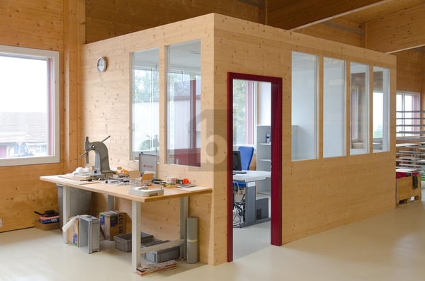 PRODUKTIONSFLÄCHE MIT 6 METER INNENHÖHE 3