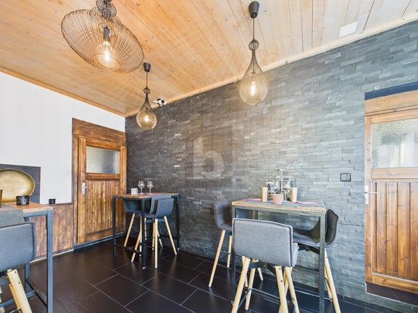 LOCAL IDÉAL POUR VOTRE CONCEPT FOOD 4