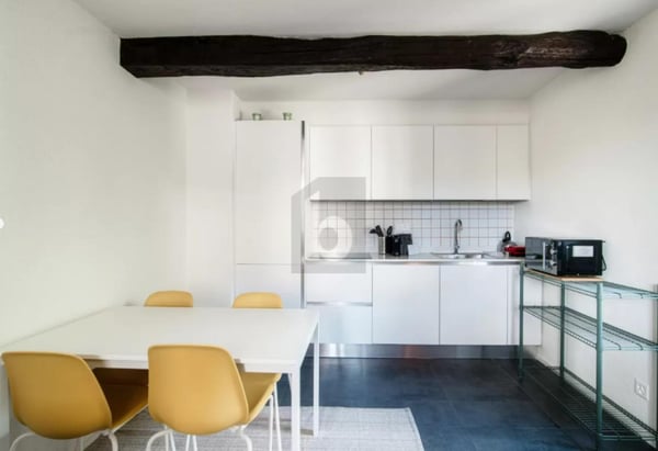 SPAZIOSA , ACCOGLIENTE NEL NUCLEO 4