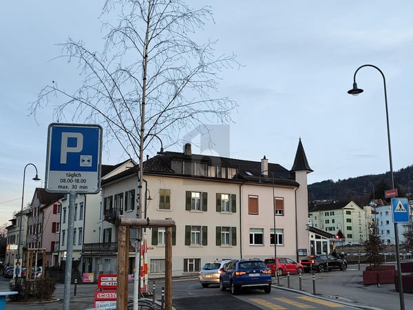 ZENTRAL UND VIELSEITIG 1