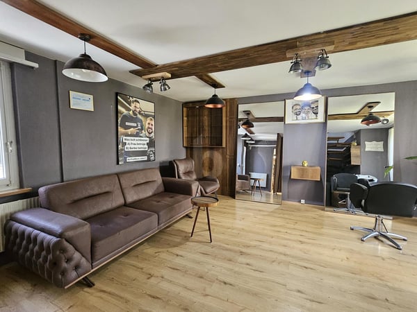 EXKLUSIVES LOKAL AN IDEALER LAGE 3