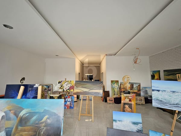 LADEN, STUDIO, BÜRO, ATELIER AN TOPLAGE 4