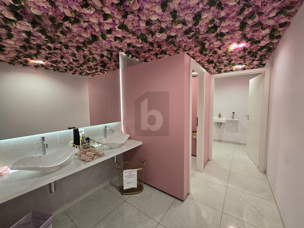 ATTIVITA' BEN AVVIATA IN POSIZIONE CENTRALE VISTA LAGO 3