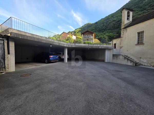 IN POSIZIONE CENTRALE E SOLEGGIATA 2