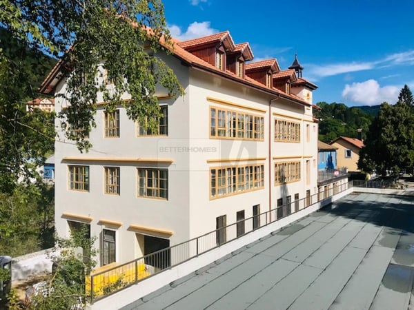 DERNIER ÉTAGE AU BORD DE LA RIVIÈRE (LOT 11) 3