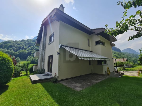 SPAZIOSO E SOLEGGIATO CON GIARDINO 2