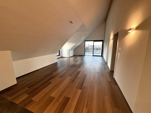 HOCHWERTIG, ERSTBEZUG MIT SICHT INS GRÜNE 2