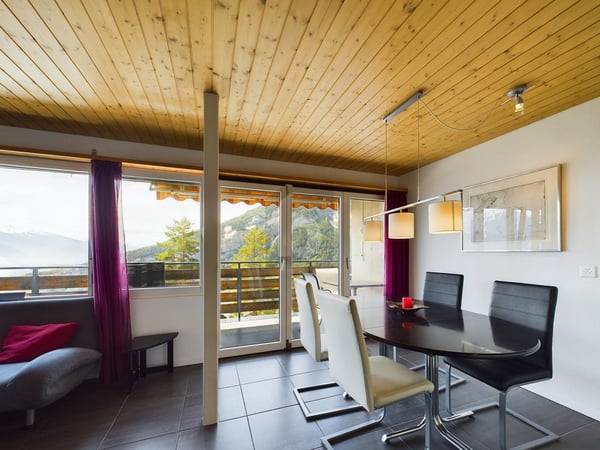 HERRLICHES PANORAMA VON DER SONNE VERWÖHNT 3