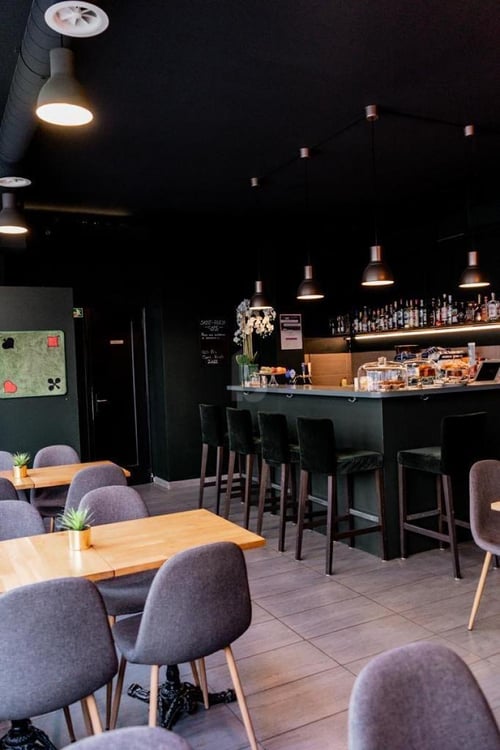 CAFE BAR DANS QUARTIER ST-ROCH ! 1