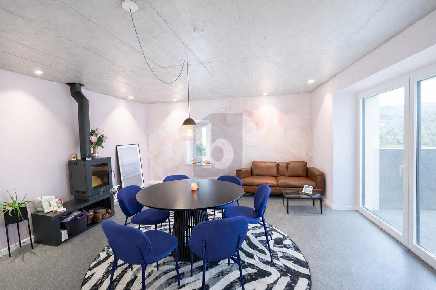 Immobilie in Suscévaz - Prächtig renoviert mit 36 m² Terrasse - Bild 2