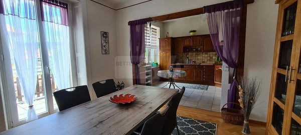 SPACIEUX AVEC UNE GRANDE TERRASSE 2