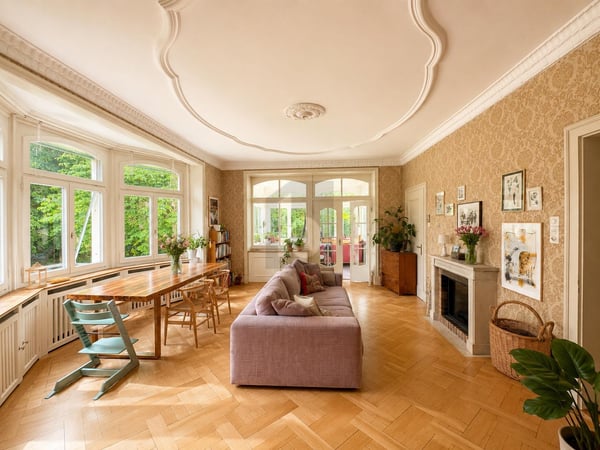 EXKLUSIVE LAGE MIT EINZIGARTIGER GARTENFLÄCHE 2