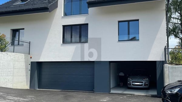 APPARTEMENT MANSARDÉ CHALEUREUX ET LUMINEUX 4