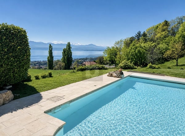 DE STANDING AVEC MAGNIFIQUE VUE ET PISCINE 1