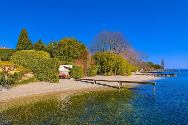 ULTRA EXCLUSIVE AVEC PLAGE ET PONTON PRIVÉS 4