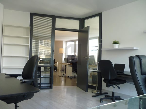 BUREAU LUMINEUX AUX EAUX-VIVES (1) 3