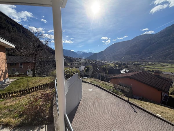 CASA UNIFAMILIARE PIU TERRENO EDIFICABILE 2