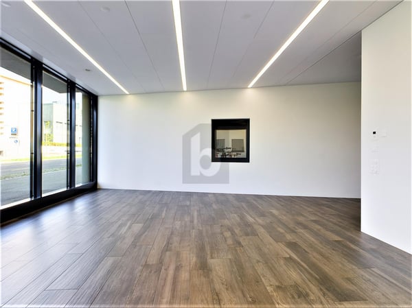 LICHTDURCHFLUTET AN ZENTRALER LAGE 5