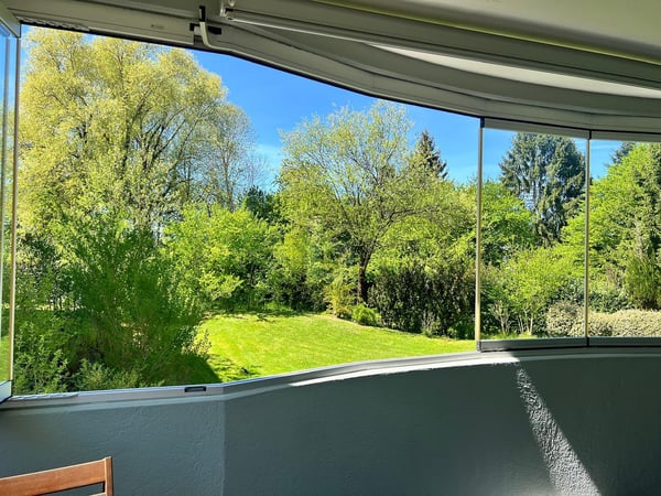 SONNIG, FAMILIENFREUNDLICH MIT BLICK INS GRÜNE 1