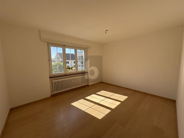 LICHTDURCHFLUTET MIT GROSSEM BALKON 5