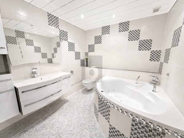 VIELFÄLTIG NUTZBAR MIT KÜCHE UND BADEZIMMER 3