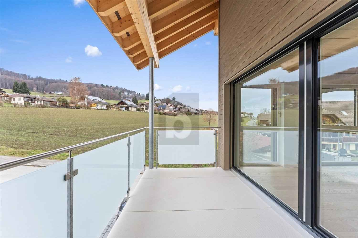 Immobilie in Mühlethurnen - MODERN, GROSSZÜGIG UND STILVOLL - Bild 0