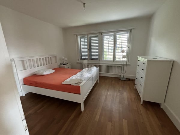 MIT EIGENEM GARTEN UND GROSSER SONNENTERRASSE! 3