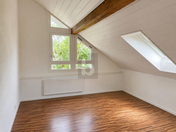 MAISON FAMILIALE AVEC JARDIN ET DOUBLE GARAGE 5
