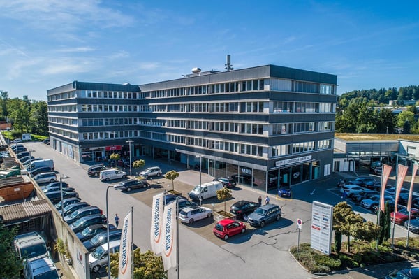 RIESIGE PRODUKTIONSHALLE IDEAL FÜR IHR BUSINESS 2