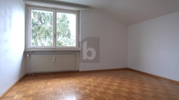 VIEL PRIVATSPHÄRE, ESTRICH & AUSSENSTELLPLATZ 5
