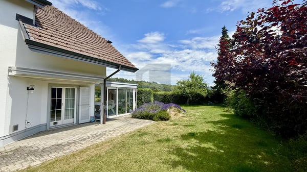 HÖCHSTER KOMFORT, MIT SAUNA, WHIRLPOOL & GARTEN 2
